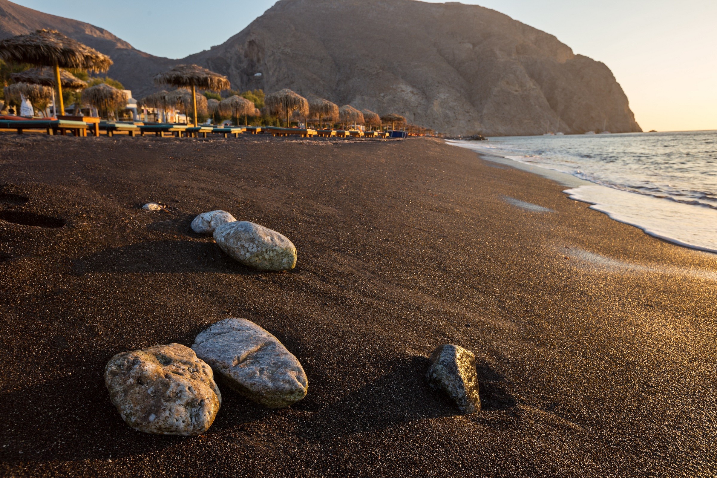 4. santorini holidays - perissa_result